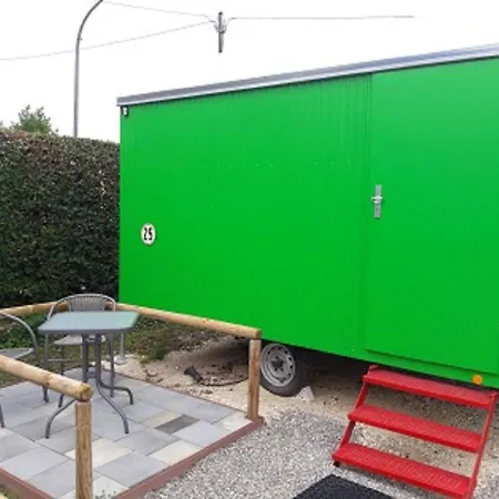 Nesthocker Café-snackbar-pension-bauwagencamp Offingen